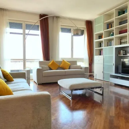 Апартаменты Luxury Apartment